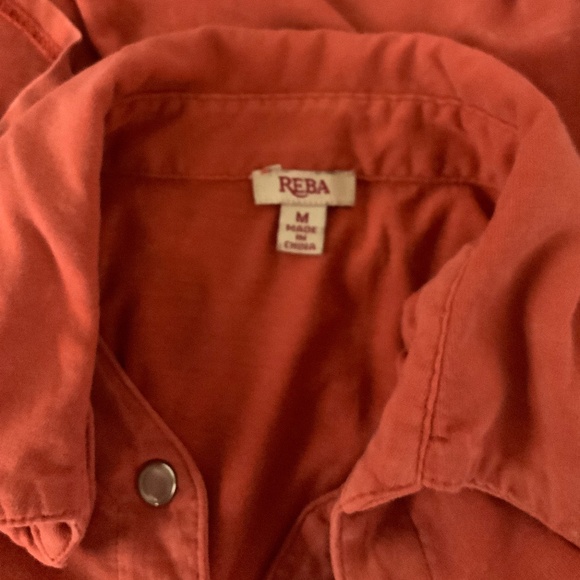 Reba‎ Burn Orange Button Down Ladies Top Size Medium - Picture 3 of 5